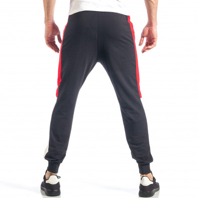 Pantaloni sport de bărbați negri cu banda în alb-roșu it040518-31 4