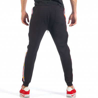 Pantaloni sport de bărbați negri cu dungă brodată it260318-173 4