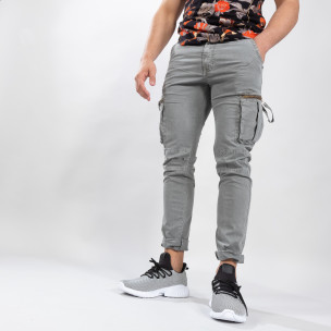 Pantaloni cargo gri drepți pentru bărbați - FASHIONMIX.RO Pantaloni cargo gri drepți pentru bărbați