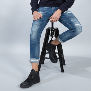 Blugi albaștri pentru bărbați cu imprimare și manșete - FASHIONMIX.RO Blugi albaștri pentru bărbați cu imprimare și manșete