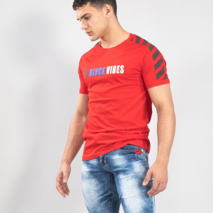 Tricou de bărbați roșu cu dungi gri - FASHIONMIX.RO Tricou de bărbați roșu cu dungi gri