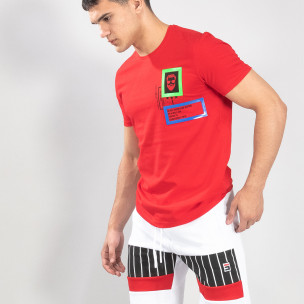 Tricou roșu pentru bărbați cu aplicații din cauciuc - FASHIONMIX.RO Tricou roșu pentru bărbați cu aplicații din cauciuc