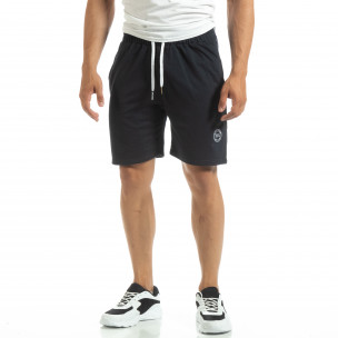Pantaloni sport scurți de bărbați din tricot bleumarin - FASHIONMIX.RO Pantaloni sport scurți de bărbați din tricot bleumarin