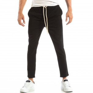 Pantaloni tip Jogger ușori în negru pentru bărbați - FASHIONMIX.RO Pantaloni tip Jogger ușori în negru pentru bărbați