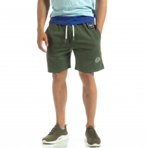 Pantaloni sport scurți de bărbați din tricot verde - FASHIONMIX.RO Pantaloni sport scurți de bărbați din tricot verde
