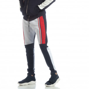 Pantaloni de trening în trei culori pentru bărbați - FASHIONMIX.RO Pantaloni de trening în trei culori pentru bărbați