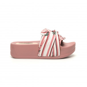 Papuci de dama din satin roz cu platformă - FASHIONMIX.RO Papuci de dama din satin roz cu platformă