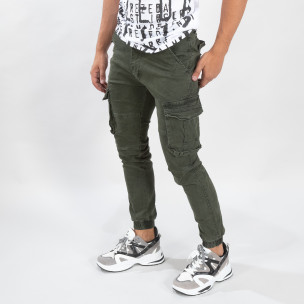 Pantaloni cargo verzi de bărbați cu manșete elastice - FASHIONMIX.RO Pantaloni cargo verzi de bărbați cu manșete elastice