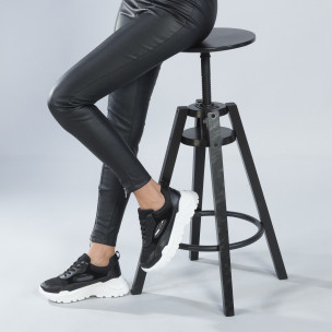 Pantofi sport negri cu talpă albă pentru dama - FASHIONMIX.RO Pantofi sport negri cu talpă albă pentru dama
