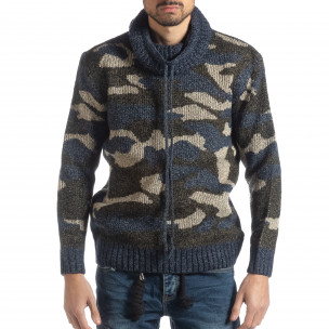 Pulover pentru bărbați în camuflaj albastru cu guler polo - FASHIONMIX.RO Pulover pentru bărbați în camuflaj albastru cu guler polo
