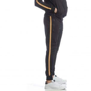 Pantaloni de trening 5 striped negri pentru bărbați - FASHIONMIX.RO Pantaloni de trening 5 striped negri pentru bărbați