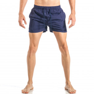 Costum de baie pentru bărbați albastru marin cu banda în trei culori - FASHIONMIX.RO Costum de baie pentru bărbați albastru marin cu banda în trei culori