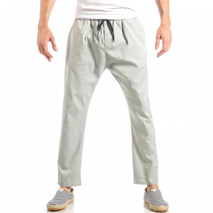 Pantaloni pentru bărbați gri cu talie elastica - FASHIONMIX.RO Pantaloni pentru bărbați gri cu talie elastica