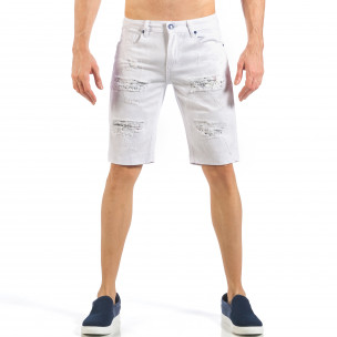 Blugi scurți de bărbați albi cu patch-uri cu imprimeu - FASHIONMIX.RO Blugi scurți de bărbați albi cu patch-uri cu imprimeu