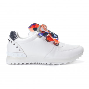 Pantofi sport albi de dama din piele ecologica cu șireturi din satin - FASHIONMIX.RO Pantofi sport albi de dama din piele ecologica cu șireturi din satin
