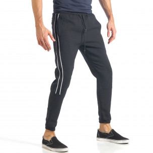 Pantaloni sport bărbați Giorgio Man negru - FASHIONMIX.RO Pantaloni sport bărbați Giorgio Man negru