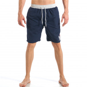 Costum de baie de bărbați albastru cu banda laterală roșie - FASHIONMIX.RO Costum de baie de bărbați albastru cu banda laterală roșie
