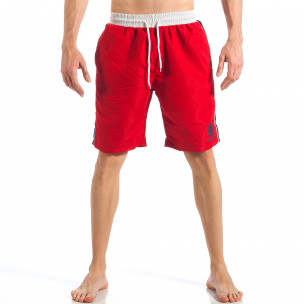 Costum de baie de bărbați roșu cu banda albastră laterală - FASHIONMIX.RO Costum de baie de bărbați roșu cu banda albastră laterală