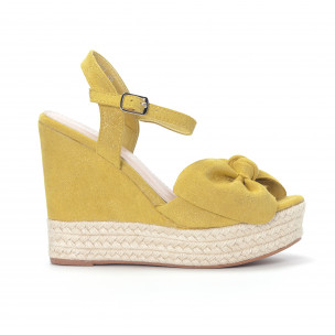 Sandale de dama galbene cu platforma - FASHIONMIX.RO Sandale de dama galbene cu platforma