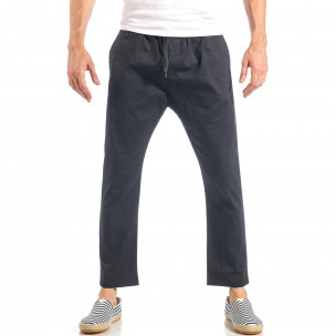 Pantaloni pentru bărbați negri cu talie elastica - FASHIONMIX.RO Pantaloni pentru bărbați negri cu talie elastica