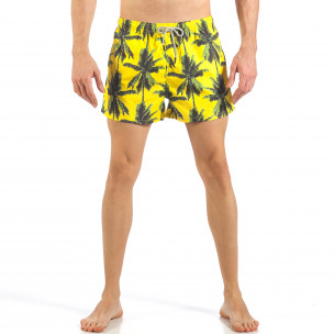 Costum de baie de bărbați galben cu imprimeu palm - FASHIONMIX.RO Costum de baie de bărbați galben cu imprimeu palm
