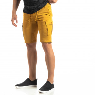 Bermude cargo de bărbați în camel cu elastic în talie - FASHIONMIX.RO Bermude cargo de bărbați în camel cu elastic în talie