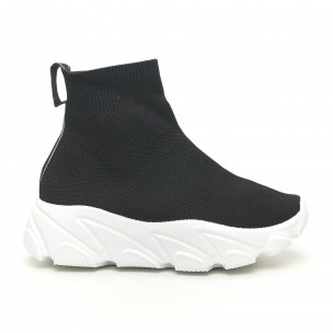 Pantofi sport de dama negri tip șosetă cu talpă albă - FASHIONMIX.RO Pantofi sport de dama negri tip șosetă cu talpă albă