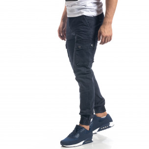 Pantaloni de bărbați albaștri cu buzunare cargo - FASHIONMIX.RO Pantaloni de bărbați albaștri cu buzunare cargo