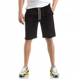 Pantaloni scurți Basic în negru pentru bărbați - FASHIONMIX.RO Pantaloni scurți Basic în negru pentru bărbați