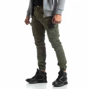 Pantaloni verzi de bărbați cu buzunare cargo - FASHIONMIX.RO Pantaloni verzi de bărbați cu buzunare cargo