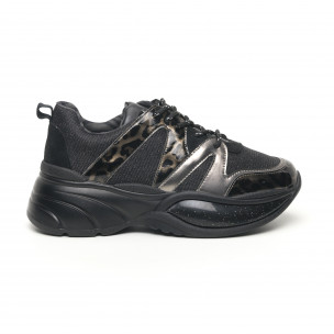 Pantofi sport de dama cu talpă voluminoasă și brocart - FASHIONMIX.RO Pantofi sport de dama cu talpă voluminoasă și brocart