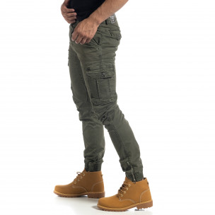 Pantaloni cargo de bărbați verzi cu fermoare - FASHIONMIX.RO Pantaloni cargo de bărbați verzi cu fermoare