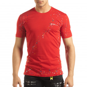 Tricou roșu pentru bărbați cu spray de vopsea - FASHIONMIX.RO Tricou roșu pentru bărbați cu spray de vopsea