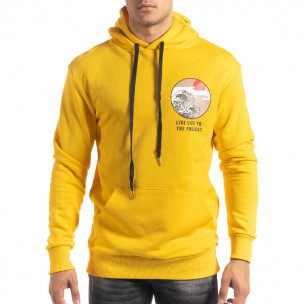 Hanorac galben din bumbac cu imprimeu pe spate - FASHIONMIX.RO Hanorac galben din bumbac cu imprimeu pe spate