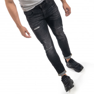 Blugi de bărbați negri șifonați cu efect uzat - FASHIONMIX.RO Blugi de bărbați negri șifonați cu efect uzat
