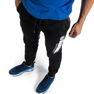Pantaloni de trening de bărbați flaușați negri - FASHIONMIX.RO Pantaloni de trening de bărbați flaușați negri