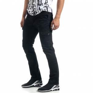 Pantaloni cargo negri drepți pentru bărbați - FASHIONMIX.RO Pantaloni cargo negri drepți pentru bărbați