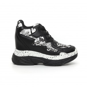 Pantofi sport de dama cu o platformă ascunsă - FASHIONMIX.RO Pantofi sport de dama cu o platformă ascunsă