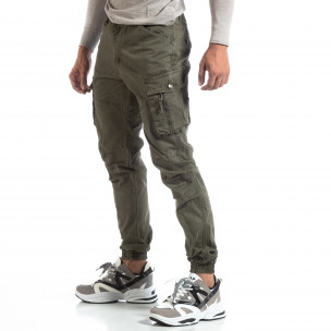 Pantaloni verzi de bărbați cu buzunare cu fermoar - FASHIONMIX.RO Pantaloni verzi de bărbați cu buzunare cu fermoar