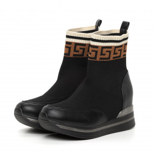 Botine de dama negre tip șosetă cu o platformă ascunsă - FASHIONMIX.RO Botine de dama negre tip șosetă cu o platformă ascunsă