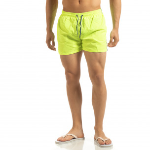 Șort de baie pentru bărbați neon cu bandă neagră - FASHIONMIX.RO Șort de baie pentru bărbați neon cu bandă neagră