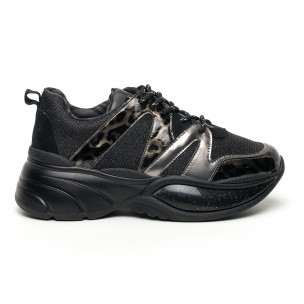 Pantofi sport de dama cu talpă voluminoasă și brocart - FASHIONMIX.RO Pantofi sport de dama cu talpă voluminoasă și brocart