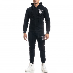 Set sportiv de bărbați negru flaușat New York - FASHIONMIX.RO Set sportiv de bărbați negru flaușat New York