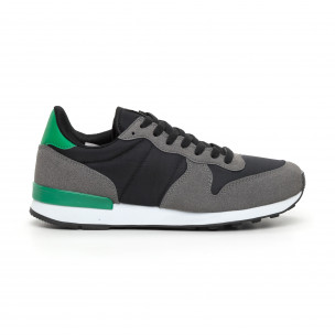 Adidași ușori de bărbați cu accent verde - FASHIONMIX.RO Adidași ușori de bărbați cu accent verde