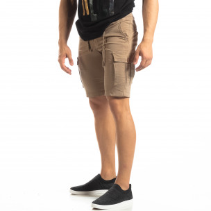 Bermude cargo de bărbați în kaki cu elastic în talie - FASHIONMIX.RO Bermude cargo de bărbați în kaki cu elastic în talie