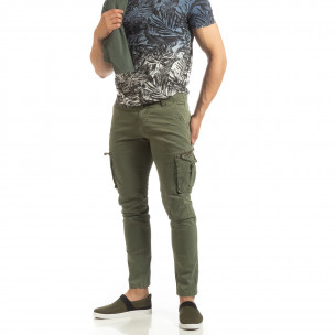 Pantaloni cargo verzi drepți pentru bărbați - FASHIONMIX.RO Pantaloni cargo verzi drepți pentru bărbați