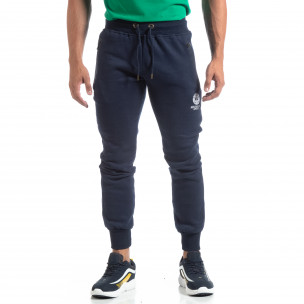 Pantaloni trening de bărbați Marshall Angel albaștri flaușați - FASHIONMIX.RO Pantaloni trening de bărbați Marshall Angel albaștri flaușați