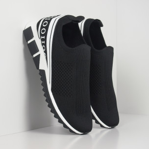 Adidași de bărbați Slip-on negri cu benzi albe - FASHIONMIX.RO Adidași de bărbați Slip-on negri cu benzi albe