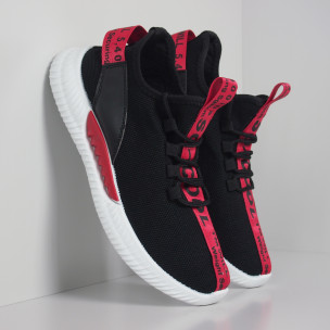 Adidași negri de bărbați cu inscripții roșii - FASHIONMIX.RO Adidași negri de bărbați cu inscripții roșii