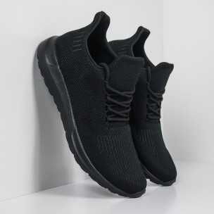 Adidași All black pentru bărbați model ușor - FASHIONMIX.RO Adidași All black pentru bărbați model ușor